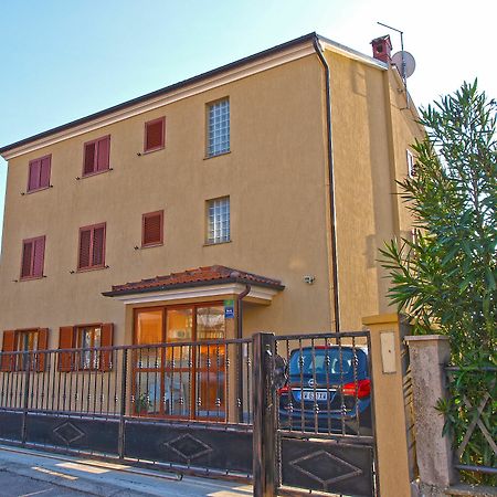 Apartments Fumica 954 普拉 外观 照片